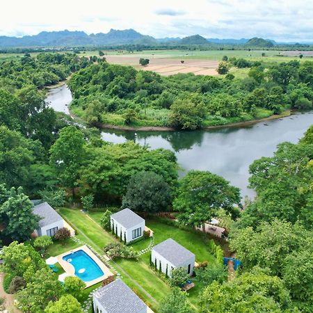 Rakmak Kan Resort & Cafe Kanchanaburi Buitenkant foto